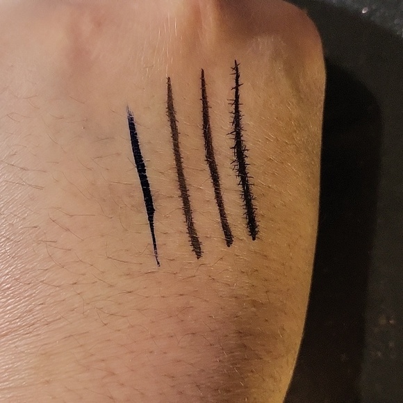 Stila Stay All Day Waterproof Liquid Eye Liner Essentials Set - Picture 4 of 4